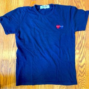 Commes Des Garçons PLAY navy blue Double embroidered Hearts. Medium, good cond.